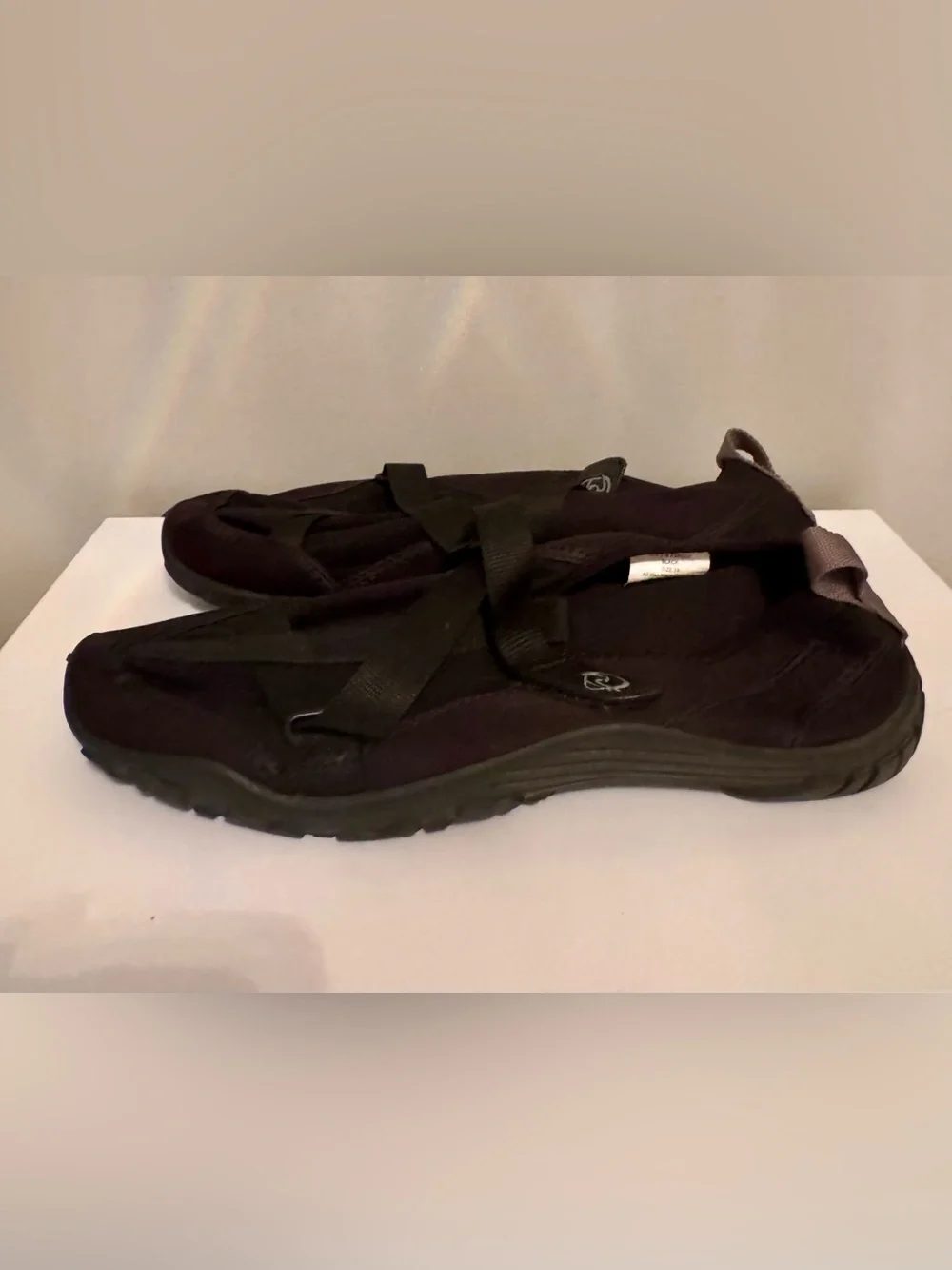 Men's Black Slip-On water Shoes Size 10